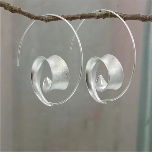 New 925 Silver Party Spiral Shape Hoop Earrings - Picture 2 of 3